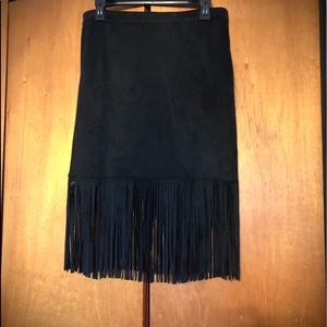 Chelsea & Theodore 17” skirt  black NWT